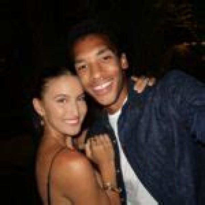 Nina Ghaibi Height, Weight, Age, Boyfriend, Facts, Biography