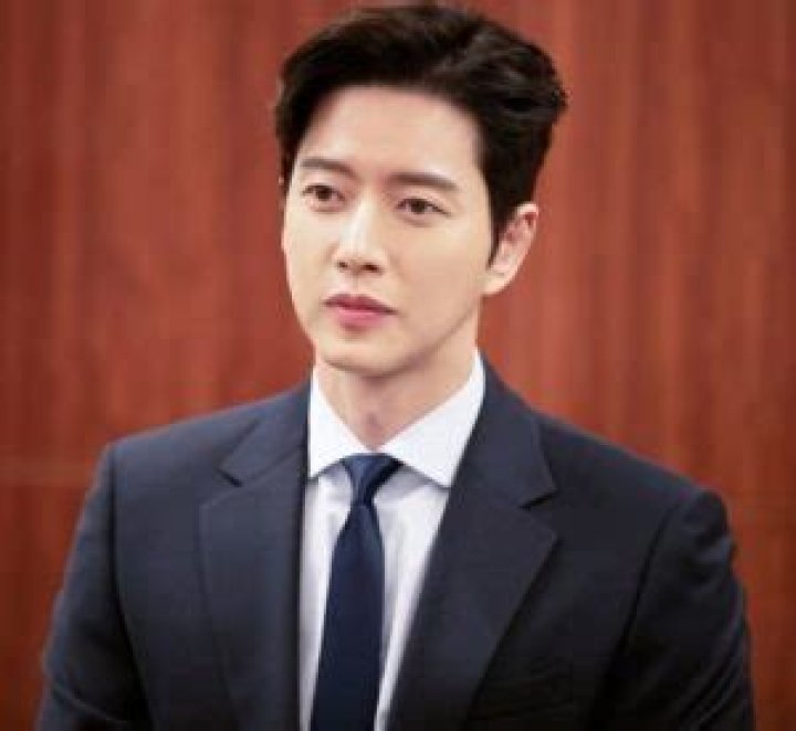 Park Hae-jin Height, Weight, Age, Girlfriend, Biography, Family, Facts