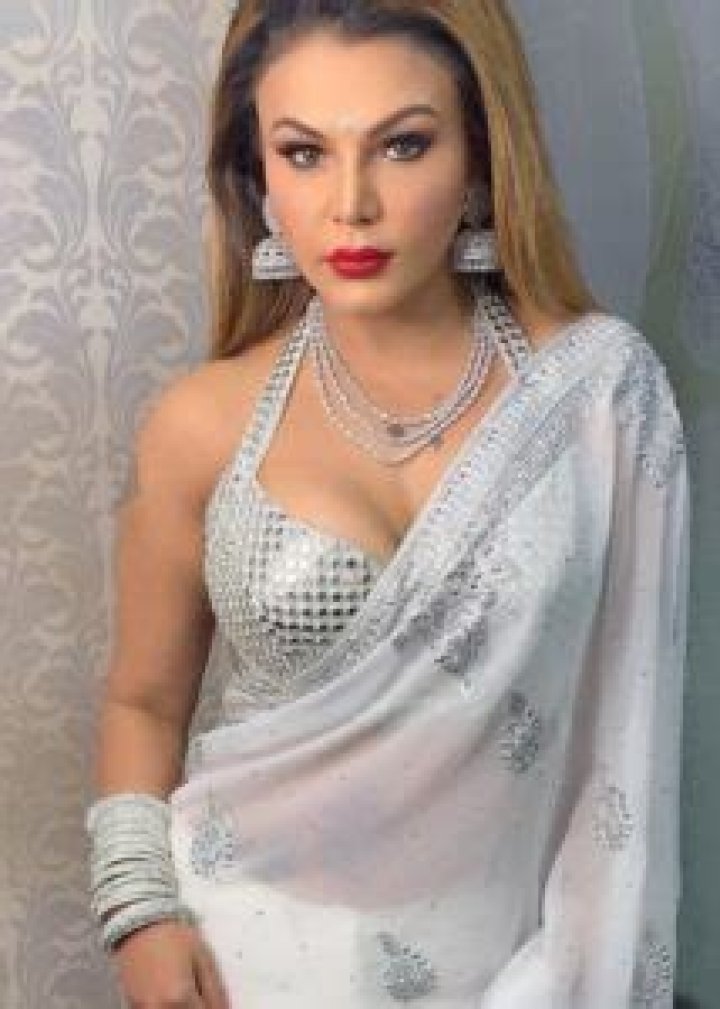 Rakhi Sawant Height, Weight, Age, Family, Spouse, Education, Biography
