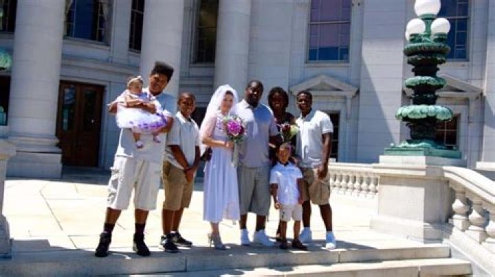 Ron Dayne Married to Courtney and Father of Two with Alia; His NFL Earnings and Career