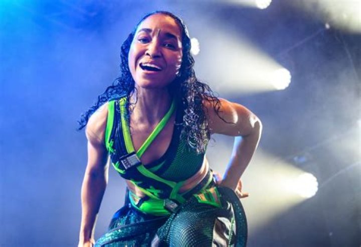 Rozonda Chilli Thomas Net Worth