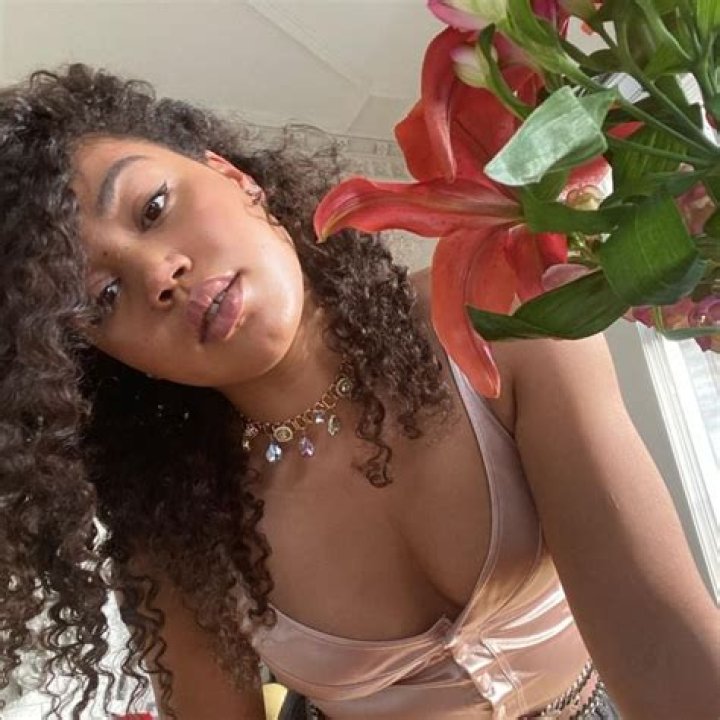 Ruby Barker Height, Weight, Age, Boyfriend, Biography, Family, Facts