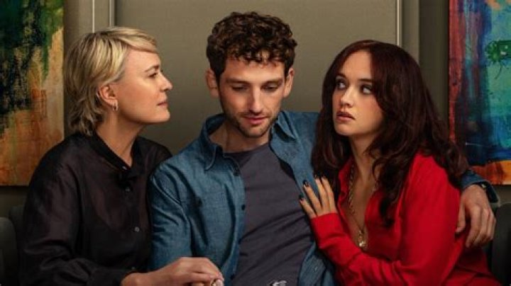 Sal Vulcano denied being a gay, Is the girlfriend on cards; Will we see him married anytime soon? Details on wife along with short bio.