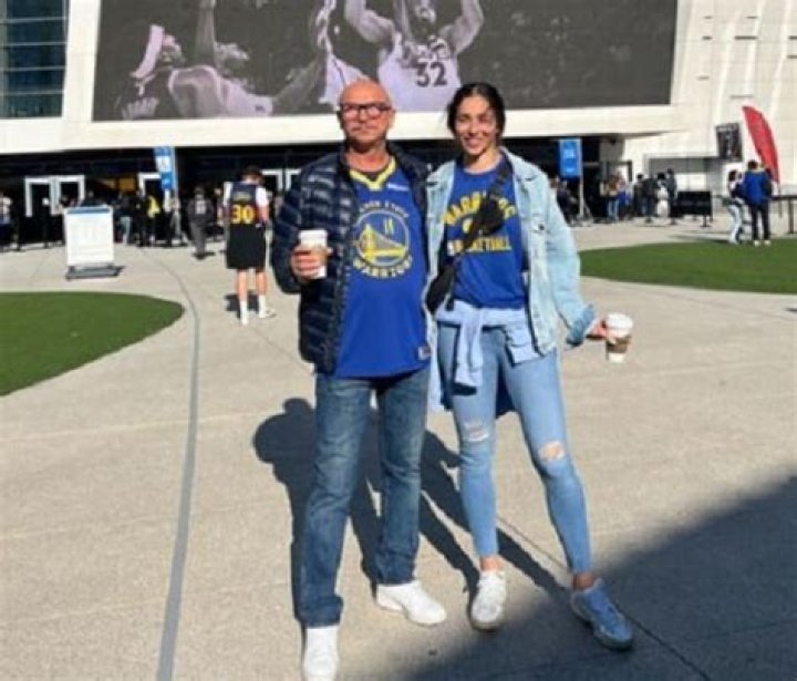 Samantha Bricio Bio, Age, Net Worth, Salary, Stats, Dating, & Boyfriend