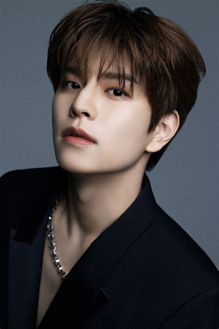 Seungmin (HashTag) Height, Weight, Age, Family, Facts