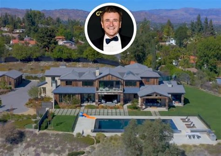 Shark Tank's Robert Herjavec Pays Record $26 Million For Hidden Hills Property