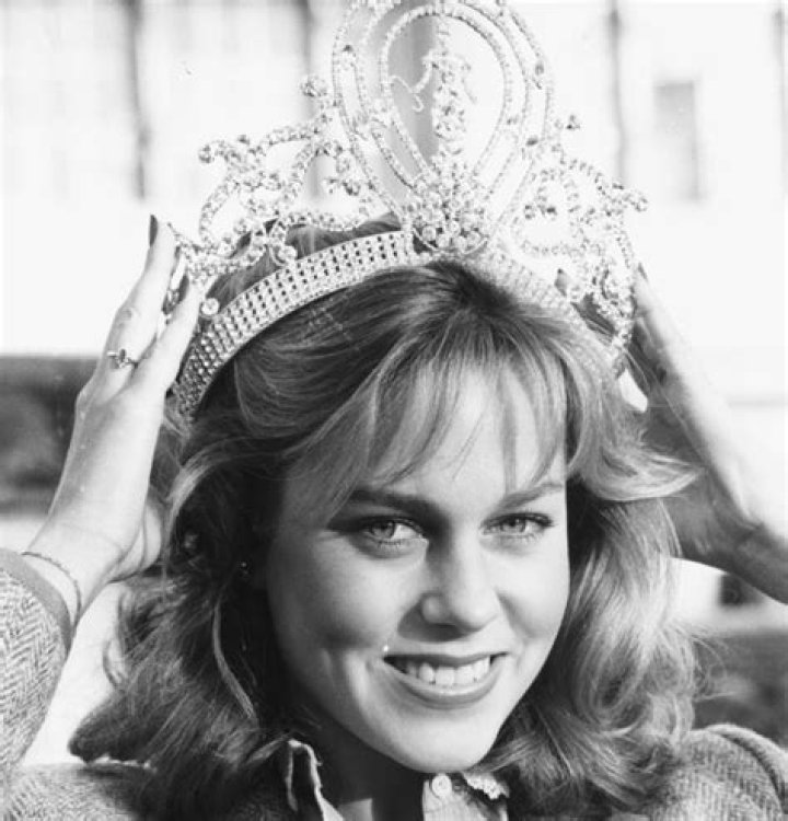 Shawn Weatherly Net Worth | Celebrity Net Worth