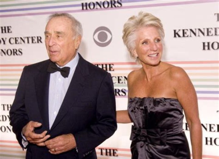 Sidney Harman Net Worth | Celebrity Net Worth