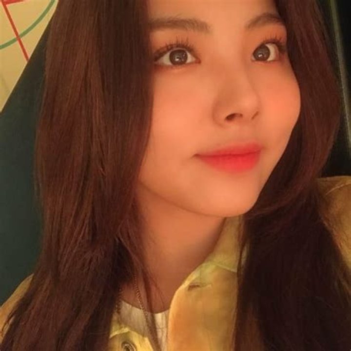 Songhee Height, Weight, Age, Body Statistics