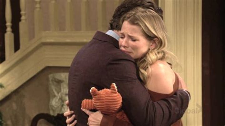 Summer Moves Into The Abbott Mansion To Be Closer To Harrison – Exes Re-Catch Feelings?