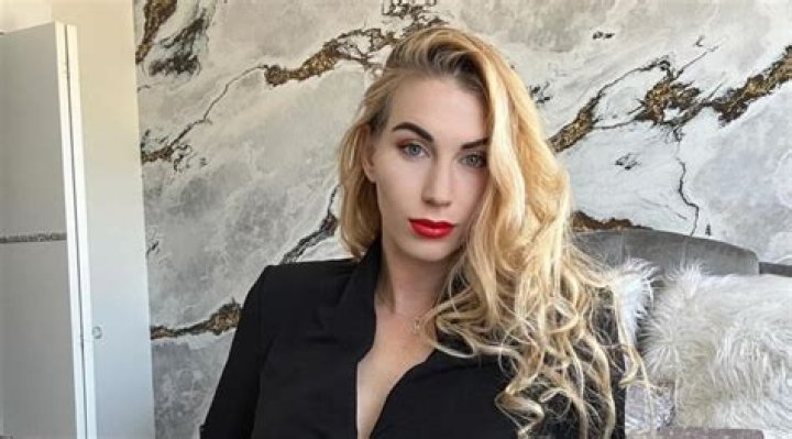 Taylor Hayes - Bio, Age, Wiki, Facts and Family