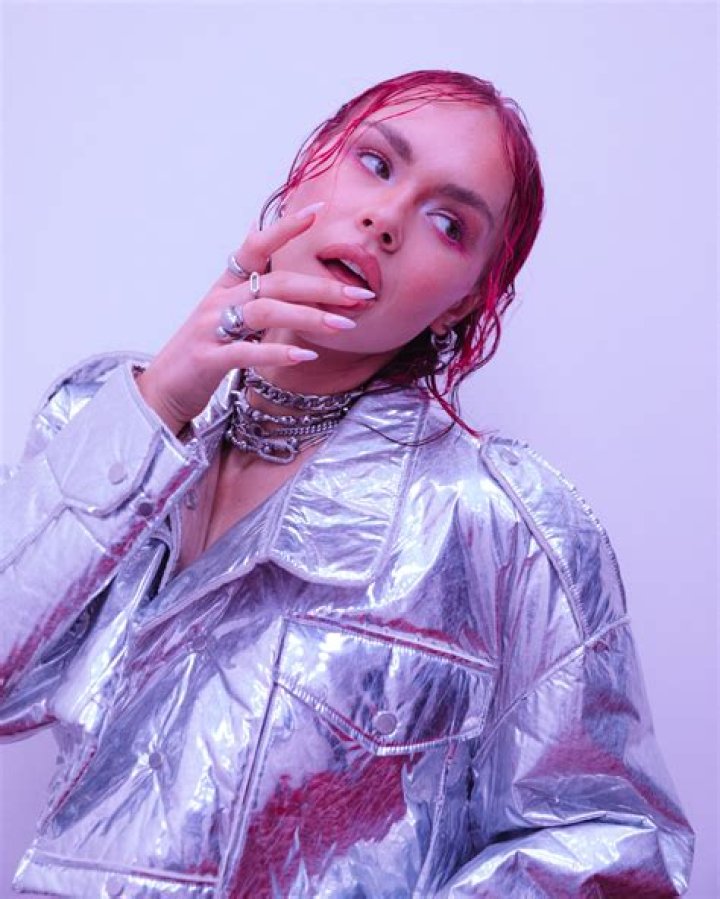 Taylor Upsahl Height, Weight, Age, Body Statistics