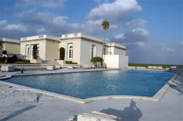 That Time Donald Trump Sold A $95 Million Mansion To A Russian Billionaire