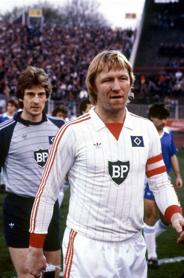 The Football mangaer, Horst Hrubesch's salary, earnings, career, age and family, kids, wife, stats, transfermarkt