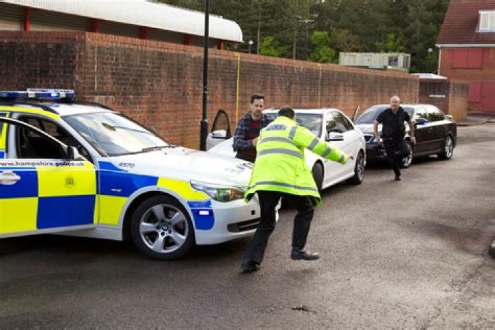 Thieves Are Using This Trick to See Inside Your Car, Police Say in New Warning