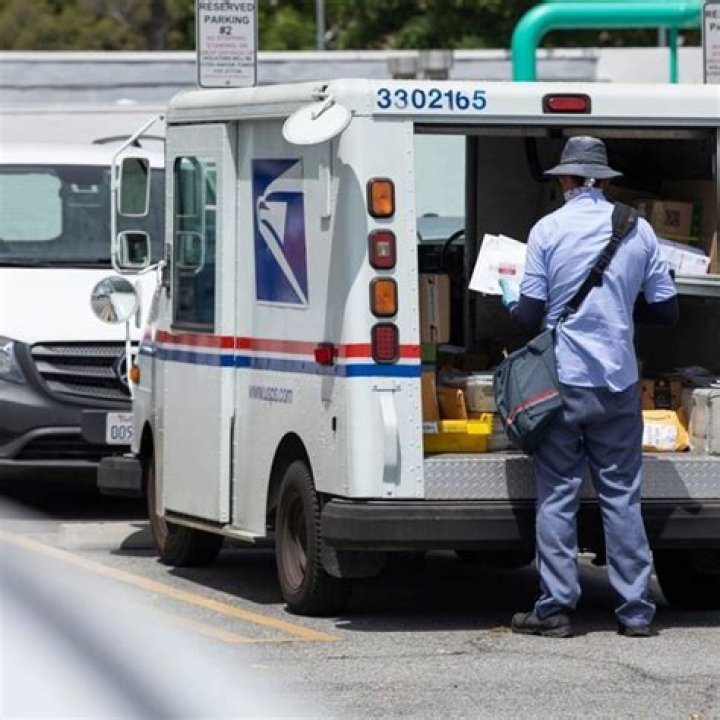 USPS Postal Inspector Reveals How to Mail Checks to Avoid Theft