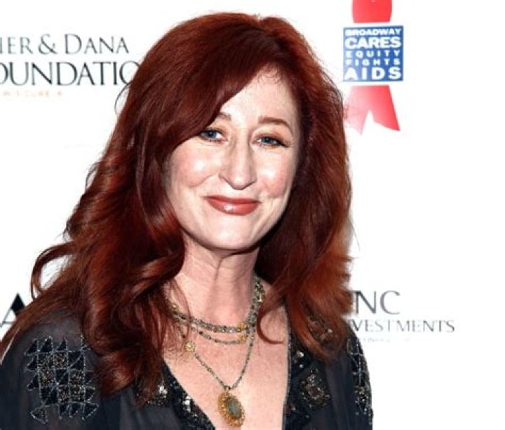 Vicki Lewis Net Worth | Celebrity Net Worth