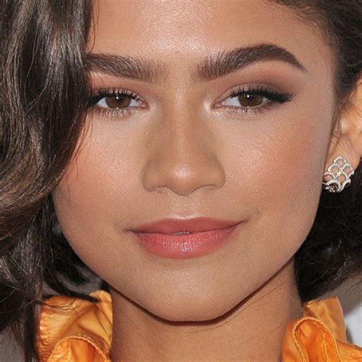 What Makeup Does Zendaya Use?