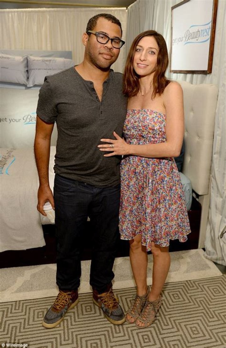 Who is Chelsea Peretti Dating Now?