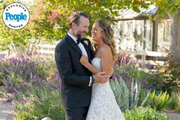 Who is Christine and the Queens Dating Now