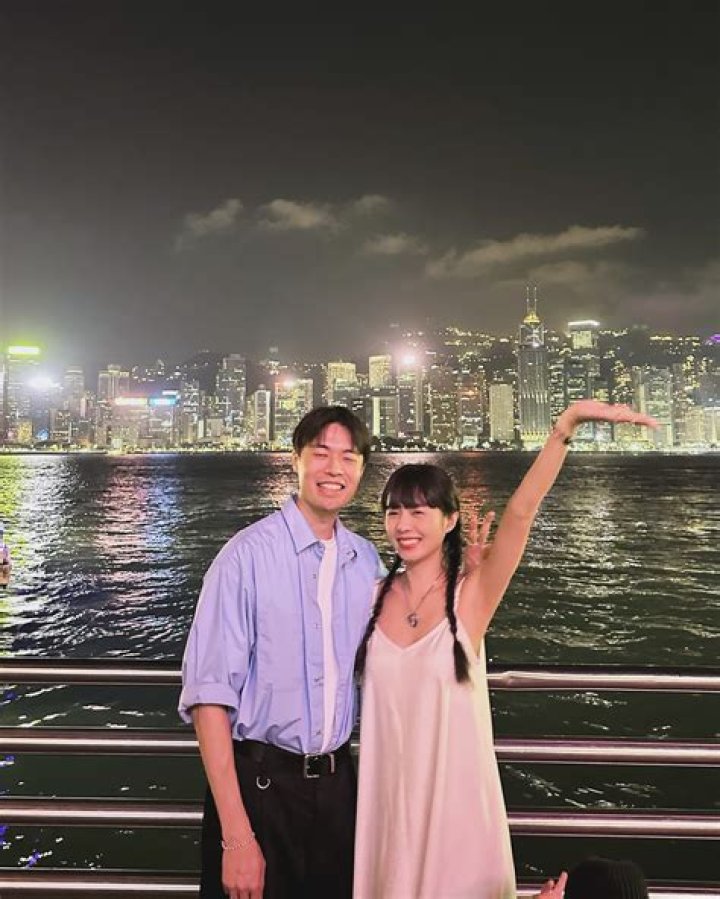 Who is Dewi Chien Dating Now?