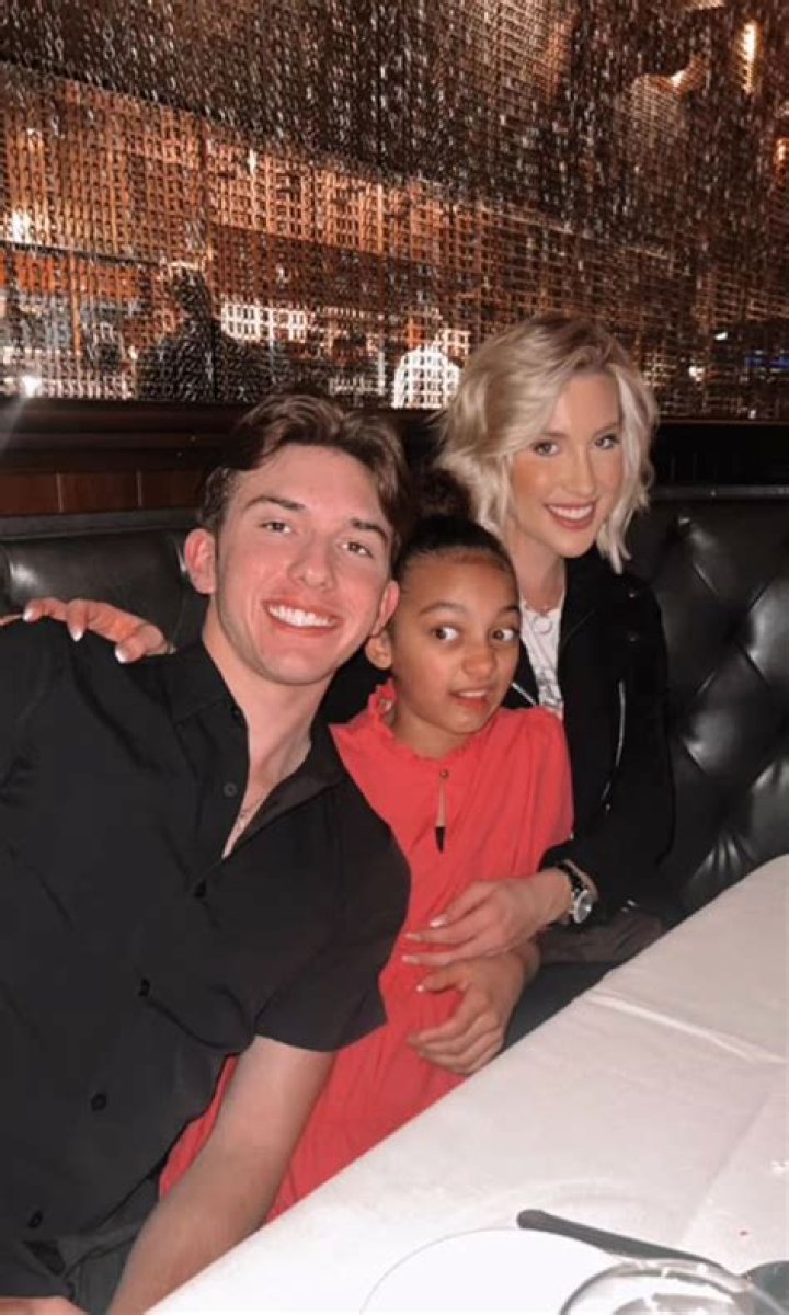 Who is Grayson Chrisley Dating Now