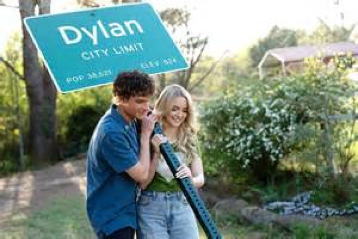 Who is Haden Mckenna Dating Now?