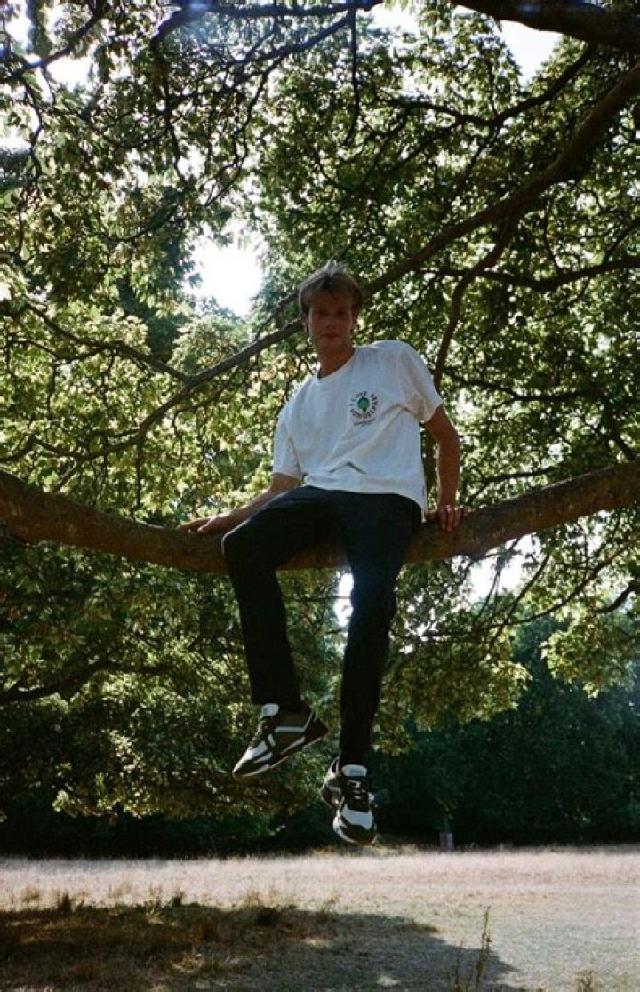 Who is Hugh Laughton-Scott Dating Now