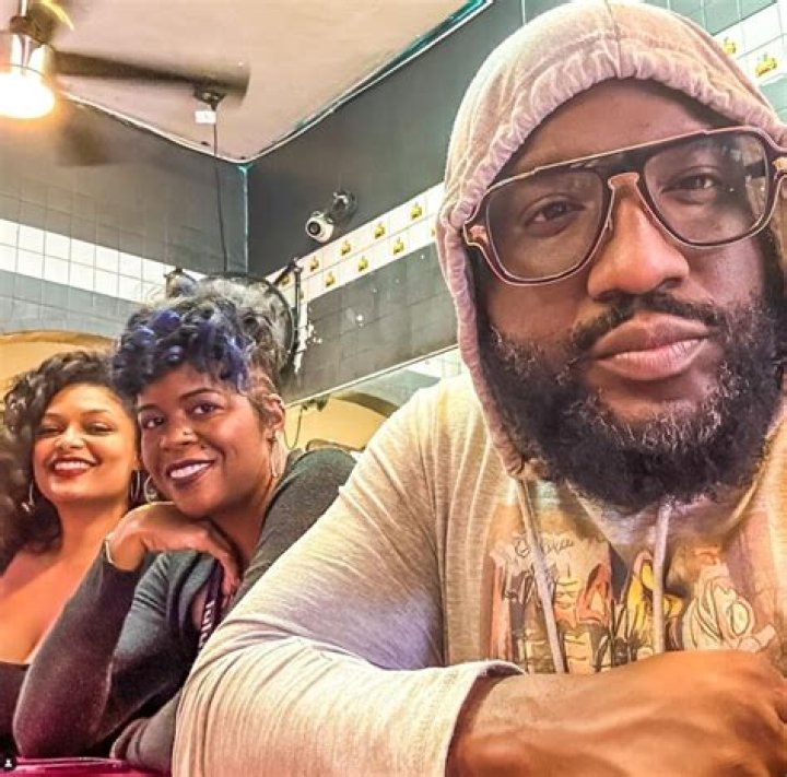 Who is Mark Holcomb Dating Now