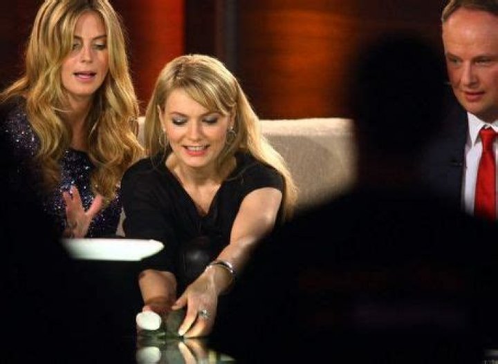 Who is Martina Hill Dating Now?