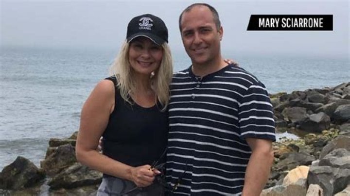 Who is Mary Sciarrone Dating Now