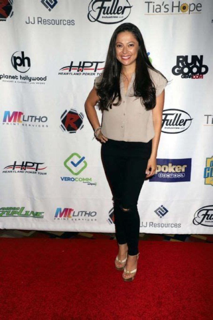 Who is Pilar Lastra Dating Now?