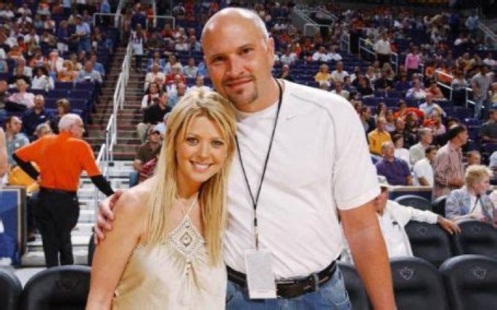 Who is Rex Chapman Dating Now